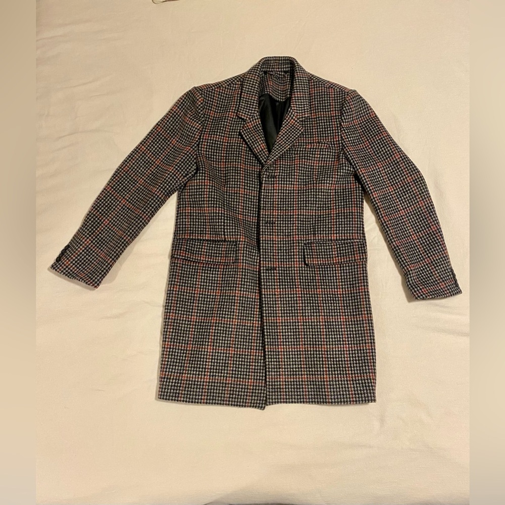 Topman Top Coat. Houndstooth Pattern. Size Large. Single Breasted